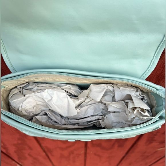 NWT Simply Southern Women's Quilted Leather Chain Strap Crossbody Bag Mint‎ - Picture 6 of 7